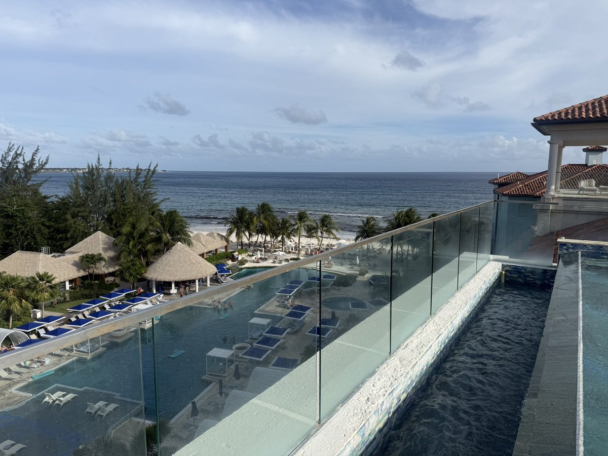 OGHoo💨 tweet media