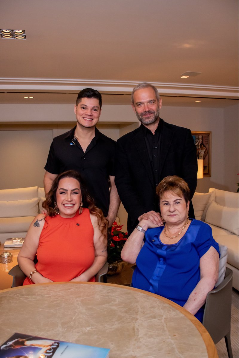 ginagarciasing's tweet photo. Meus Amores! Já está no ar, a primeira parte da entrevista incrível que gravei com a querida Lília Klabin, para o programa do @oficialamauryjr! 🤗👏🏼📺 💬😉🙏🏼❤️🎤🎶 

ASSISTA: https://t.co/huAKKHKUAc https://t.co/ywADcaBefP