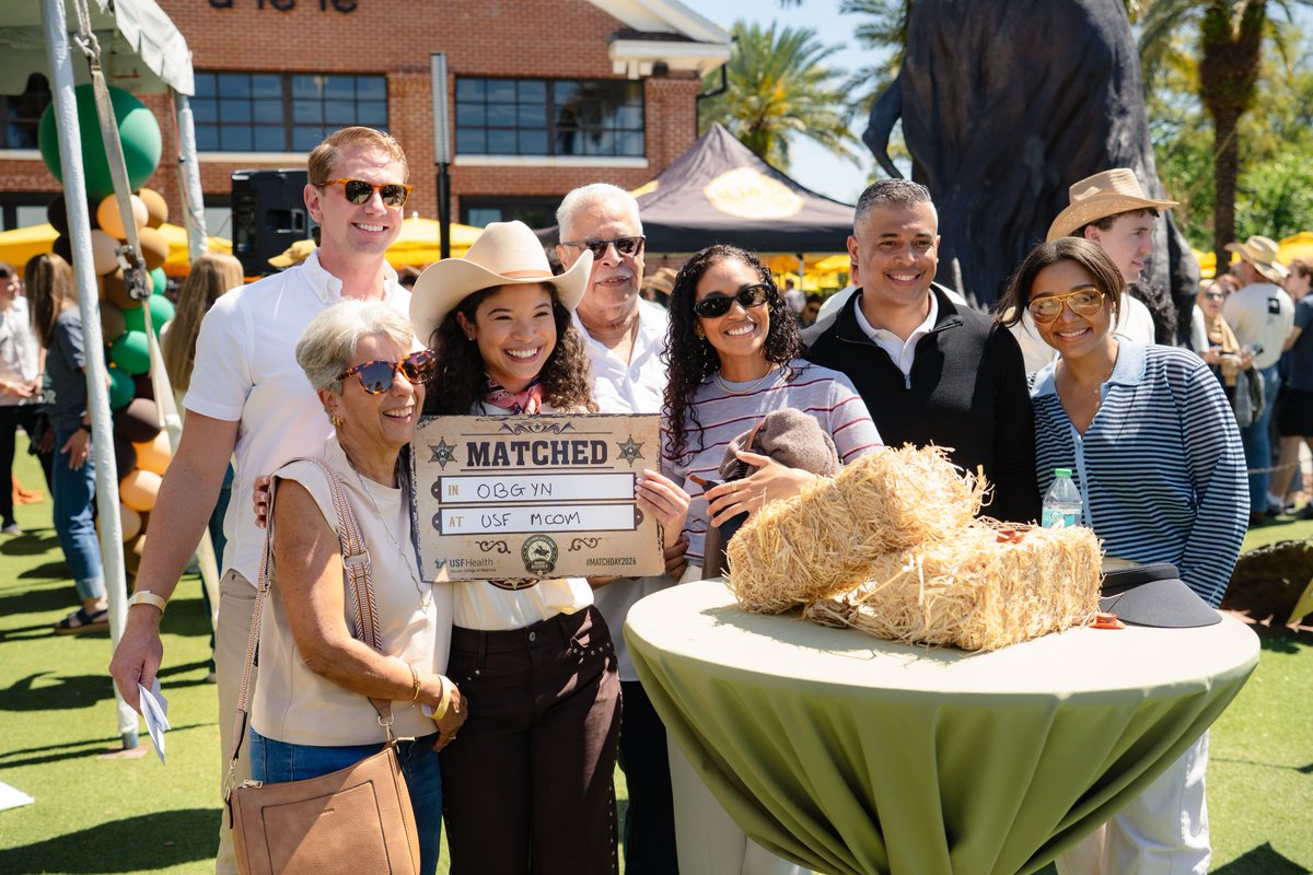 Moez Limayem tweet media