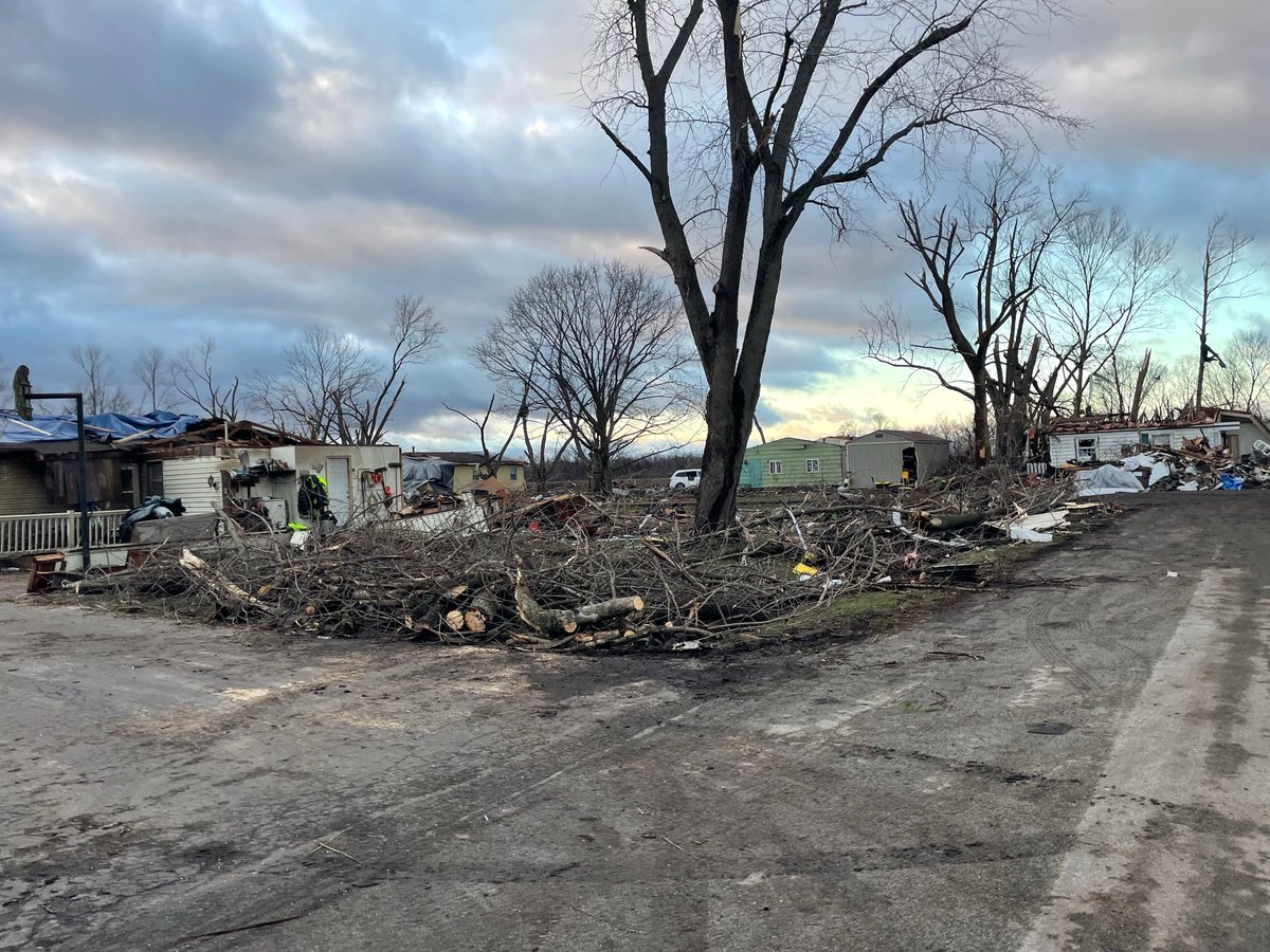 SamPurse_ES's tweet image. Estamos prestando #ayuda en Kankakee, #Illinois y Newton, #Indiana tras los recientes #tornados que han devastado la zona.

¡Necesitamos voluntarios locales que se unan a nosotros para servir a sus #vecinos en el nombre de #Jesús!

Hazte #voluntario en: spvolunteer.org