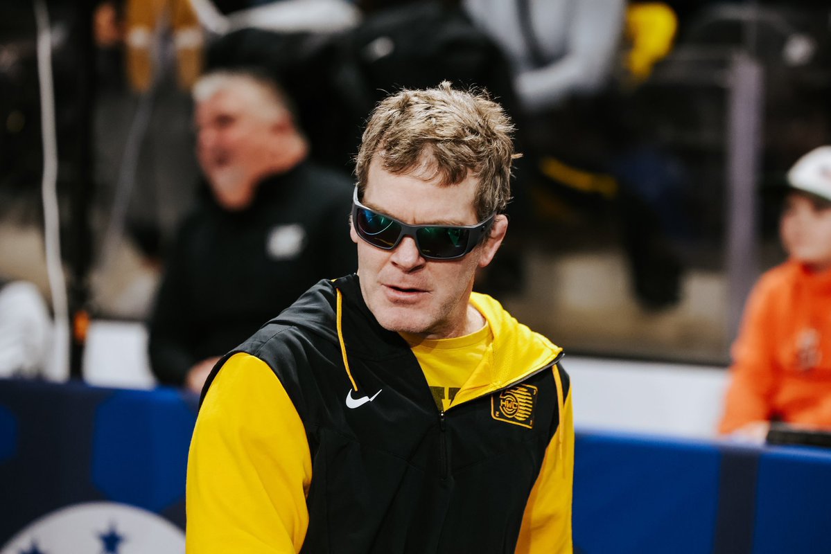 hawkeye.source tweet media