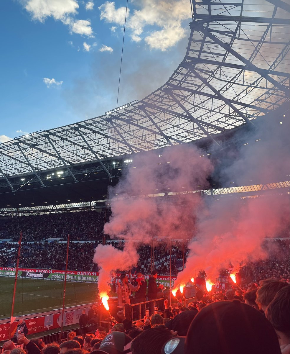 🇰🇵 tweet media