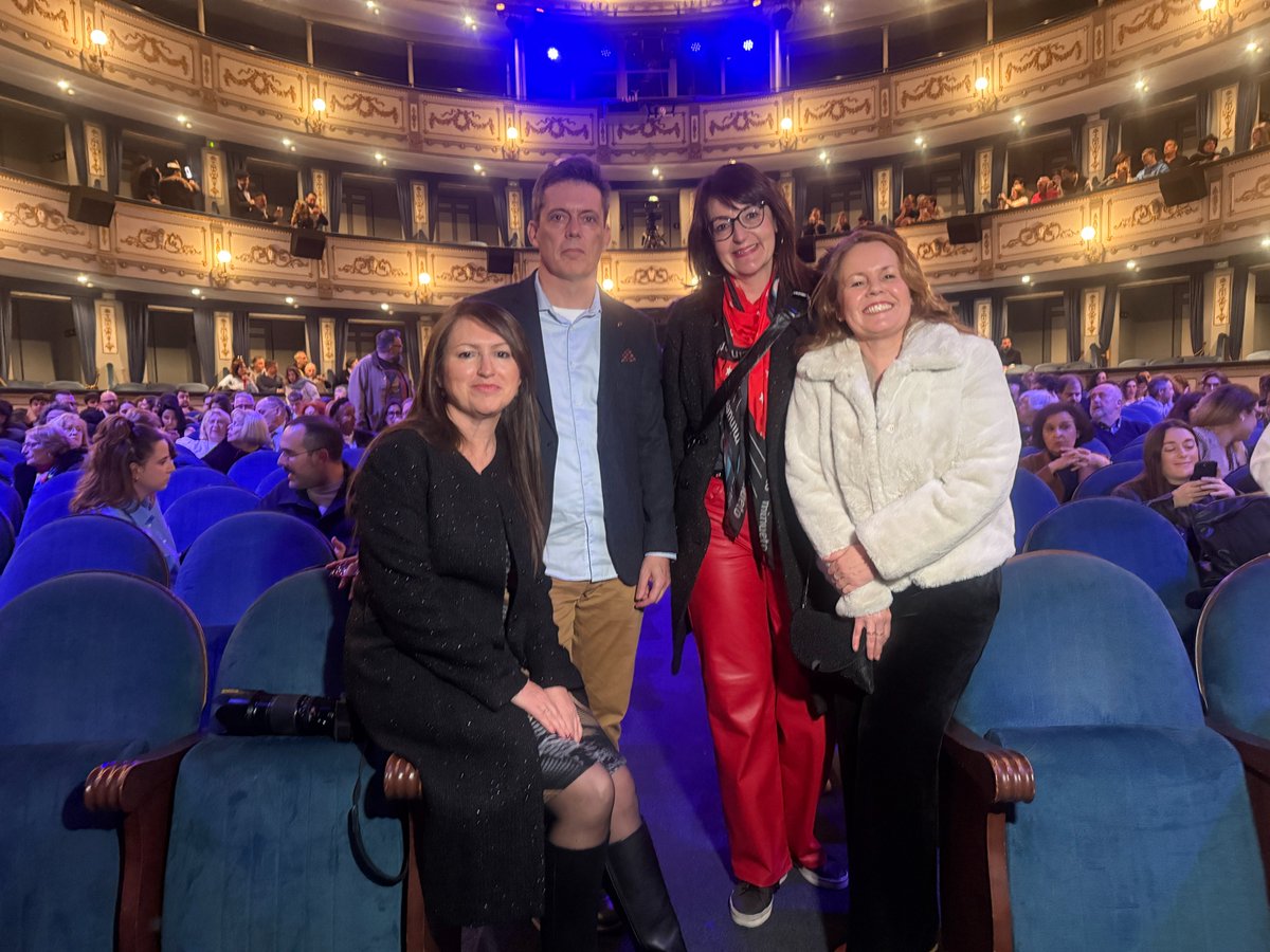 Bella Palomo tweet media