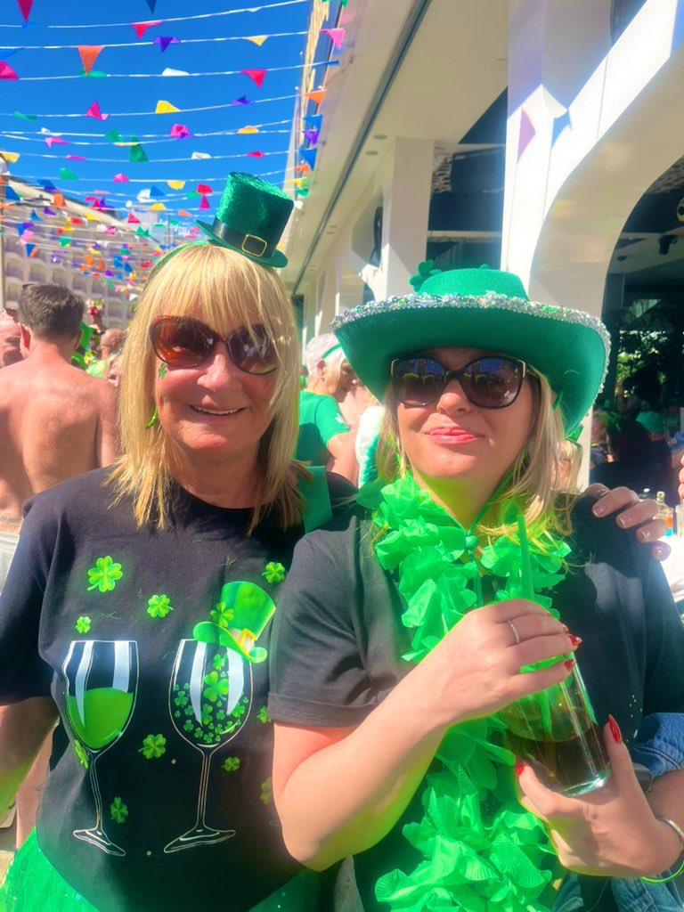 samina_monaghan's tweet image. instagram.com/reel/DWHrc_7Du…
Benidorm 🇪🇸was great 💕fun 🤩 lots of belly laughs, 🤣dancing 💃&amp;amp; girlie 💕fun in the sun ☀️ making new memories🙌🏼

Absolutely💯loved every 💚moment of it! 🍀 I Can’t wait until the next time!😜

 #stpaddysday2026🍀 #StPatricksDay #Benidorm #Spain #family