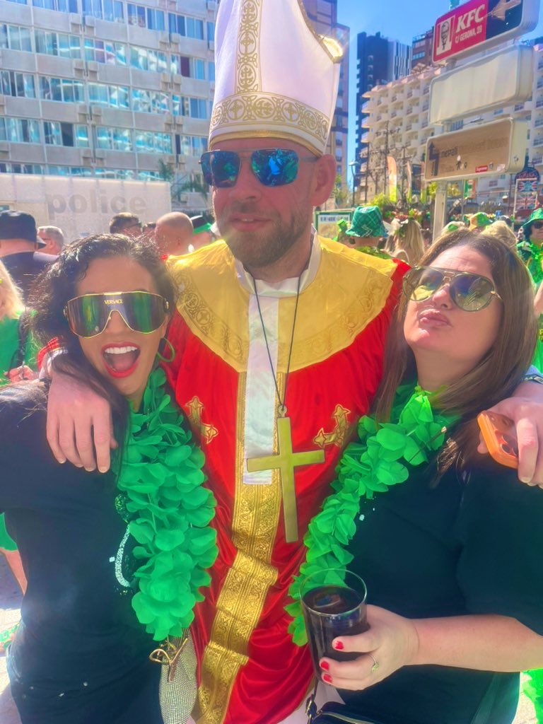 samina_monaghan's tweet image. instagram.com/reel/DWHrc_7Du…
Benidorm 🇪🇸was great 💕fun 🤩 lots of belly laughs, 🤣dancing 💃&amp;amp; girlie 💕fun in the sun ☀️ making new memories🙌🏼

Absolutely💯loved every 💚moment of it! 🍀 I Can’t wait until the next time!😜

 #stpaddysday2026🍀 #StPatricksDay #Benidorm #Spain #family