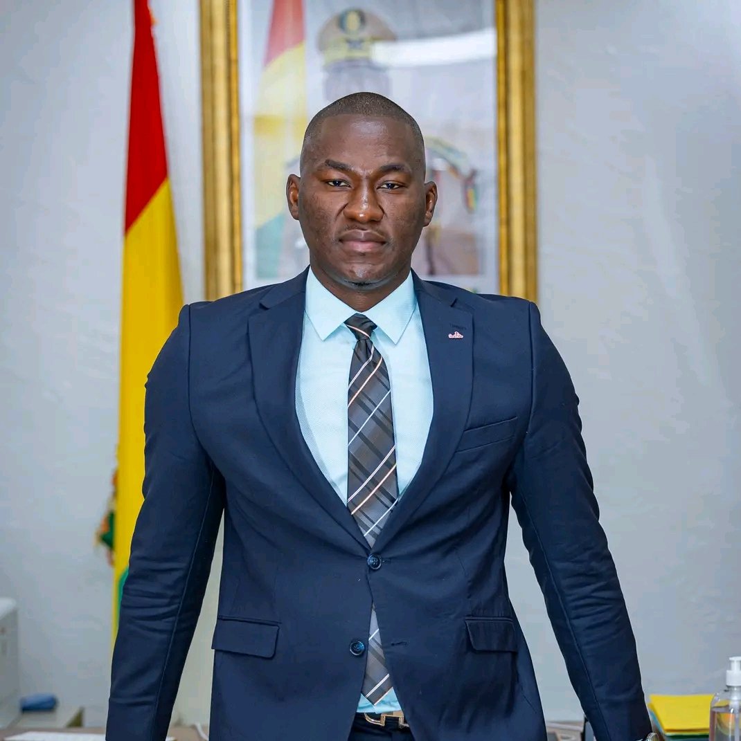 VisionGuinee's tweet image. 🔴 Moussa Condé, directeur de la communication et de l'information de la Présidence de la République, limogé de ses fonctions pour faute lourde ✍️ #Guinee #FridayReads