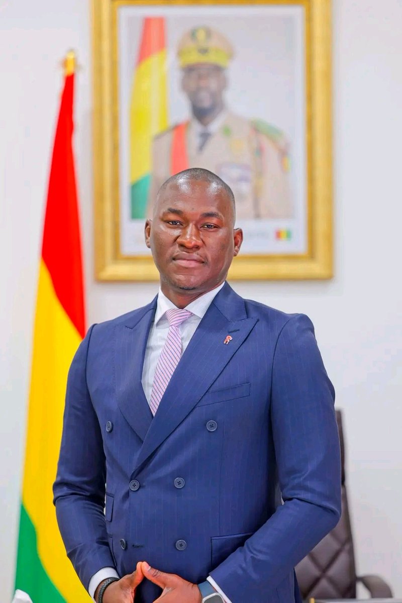 VisionGuinee's tweet image. 🔴 Moussa Condé, directeur de la communication et de l'information de la Présidence de la République, limogé de ses fonctions pour faute lourde ✍️ #Guinee #FridayReads