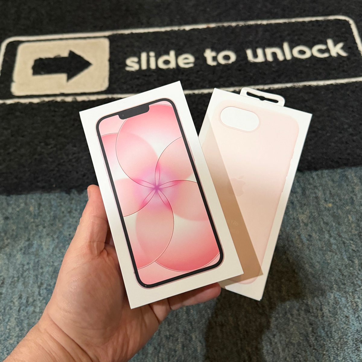 Avi Greengart tweet media