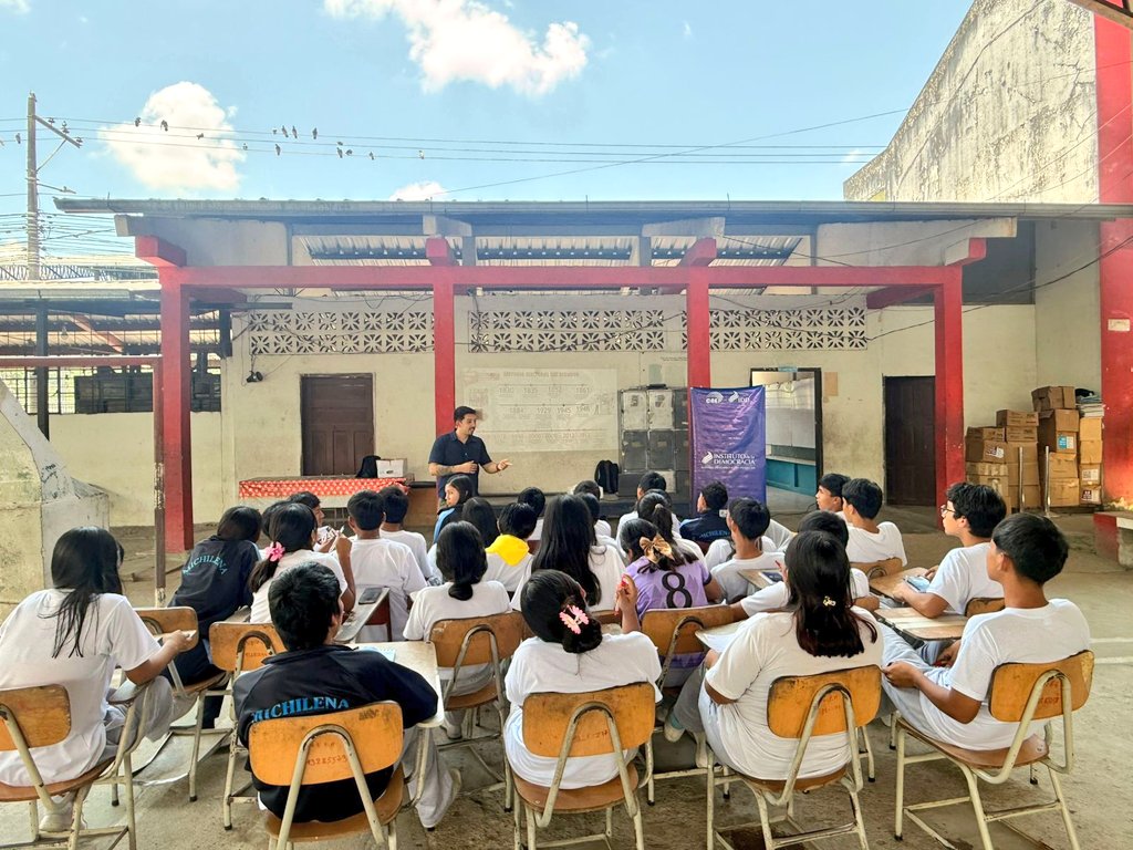 Instituto de la Democracia tweet media