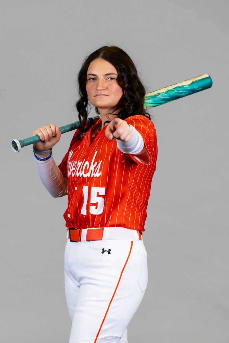 UTAMavsSB's tweet photo. T6 | ANOTHA ONEEE‼️🤩

@kaitlyn_sailor launches her FIRST home run (a THREE-RUN HOMER) of the season to extend the Mavericks' lead, 7-5!

#BuckEm🐎 https://t.co/HeMX25qLrg