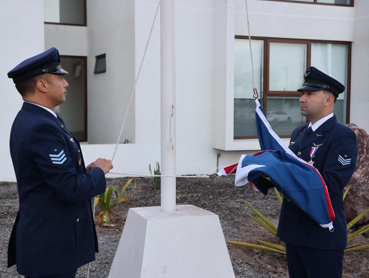 Fuerza Aérea de Chile tweet media