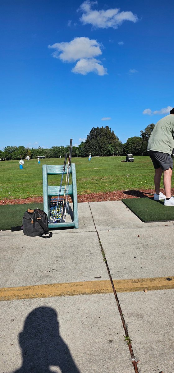 Americano y Proud tweet media