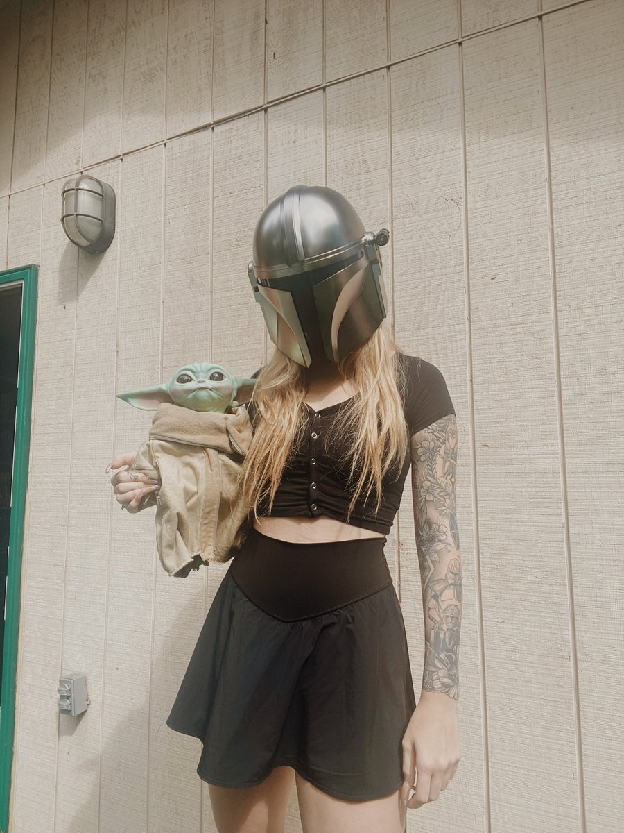 bella 🥥🫧✨ tweet media