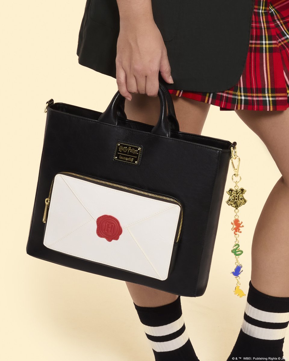 Loungefly tweet media