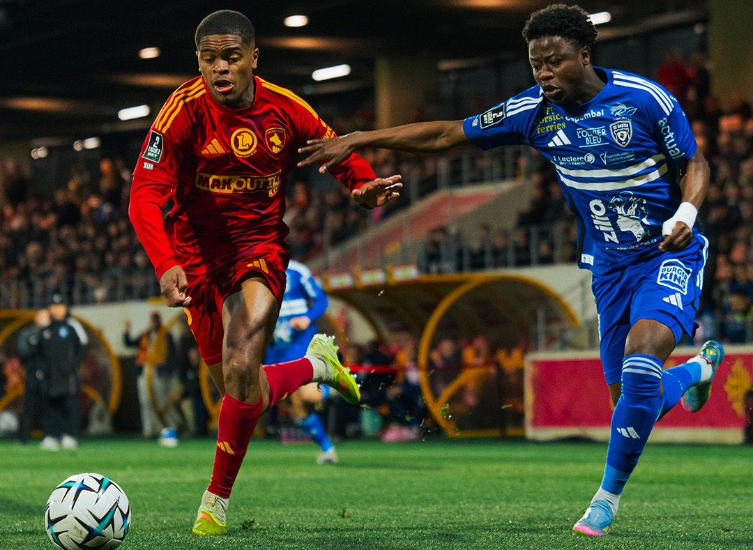 System Foot tweet media