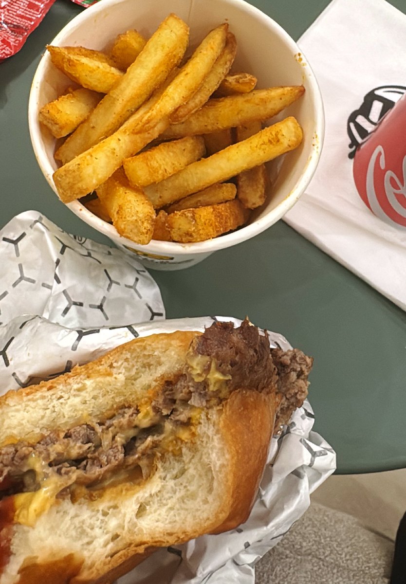 pearl ٰ tweet media