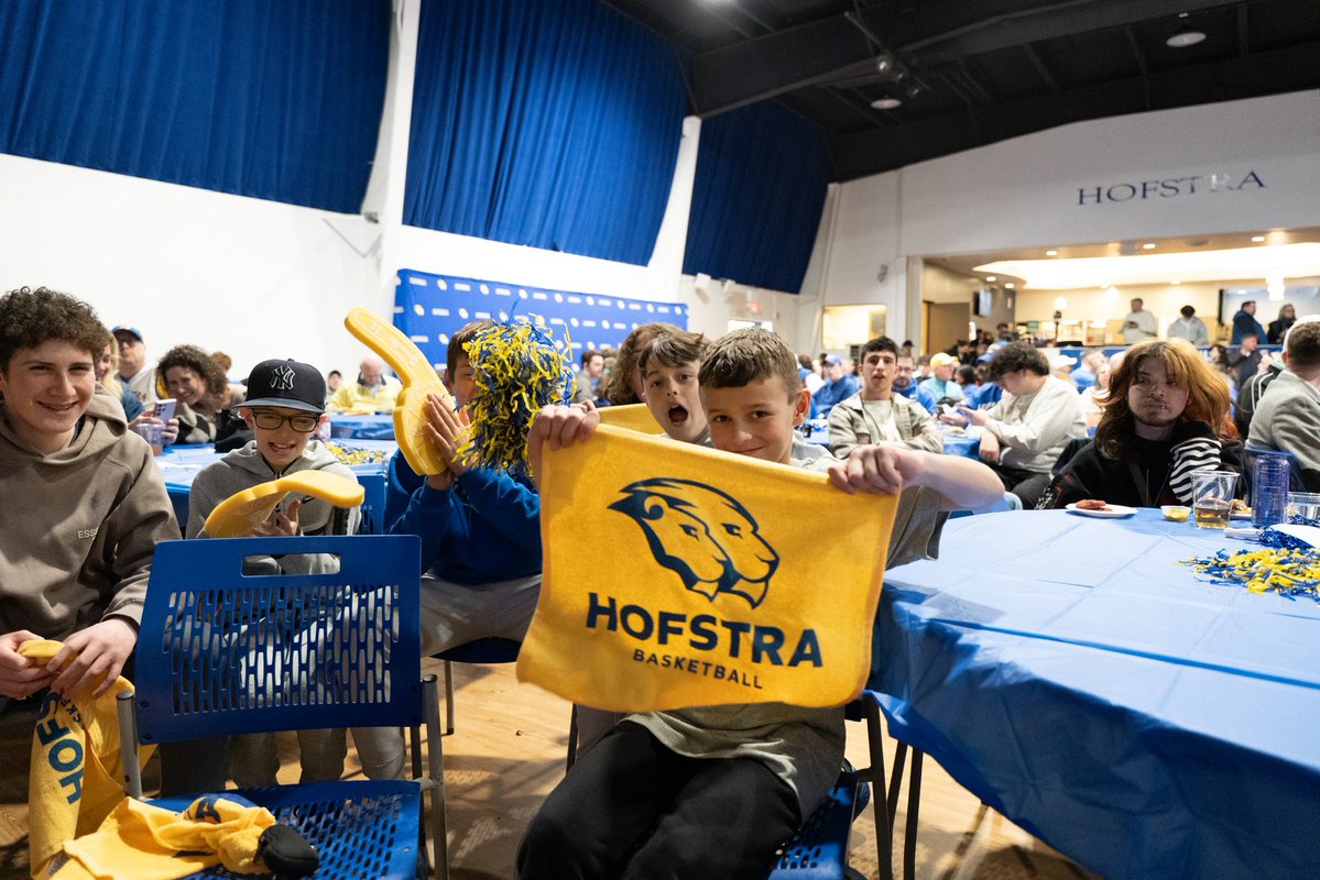 Hofstra University tweet media