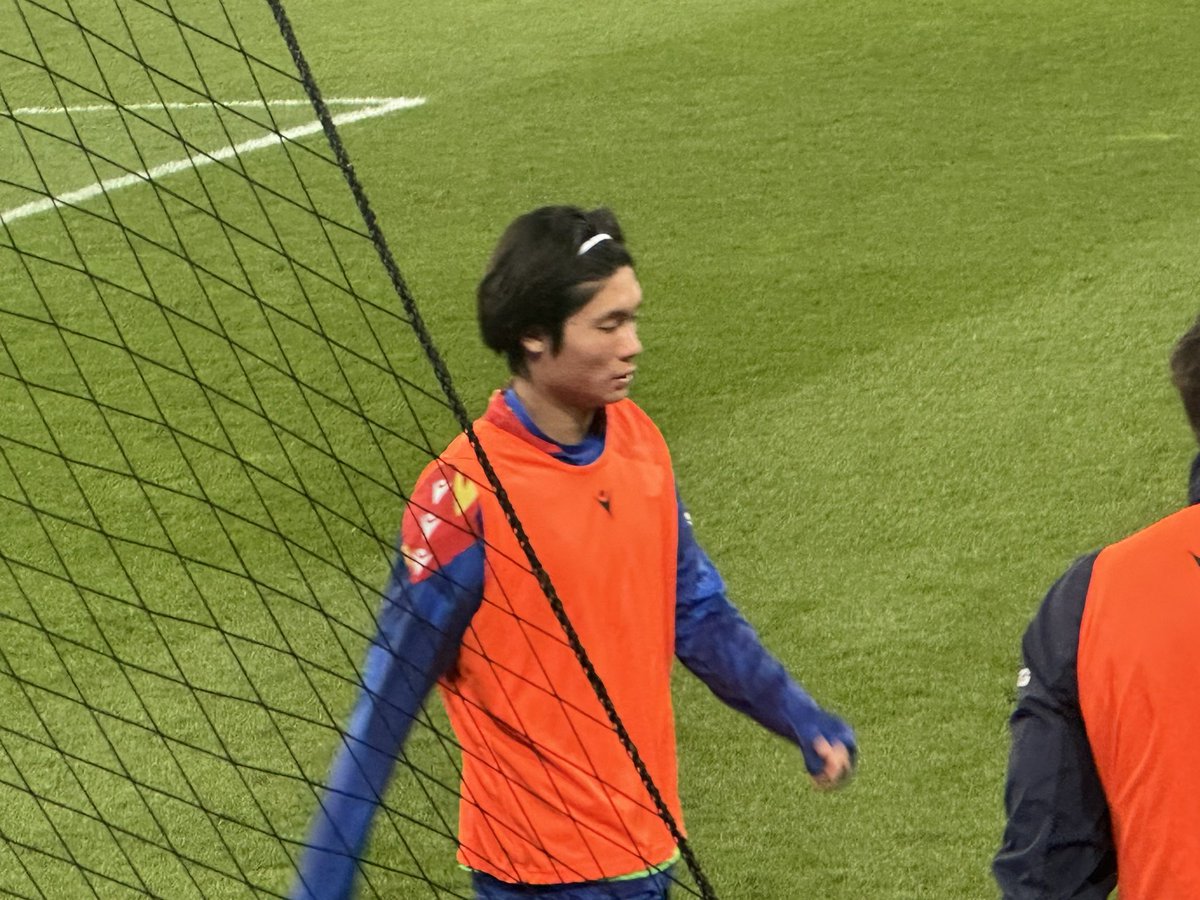 NonLt's tweet photo. ドイツ🇩🇪で2回目のカールスルーエ。
たまたま携帯見てたら
たまたまサッカー⚽️の試合があって
たまたま調べたら
たまたまチケット🎫買えて
たまたま見に行けたら
日本人の福田師王君が出場して
逆転ゴール決めたのを生で見た🍺
侍師王君だね！
#shiou40 が逆転ゴール決めた！
#karlsruhesc https://t.co/DsrYgqL53Z