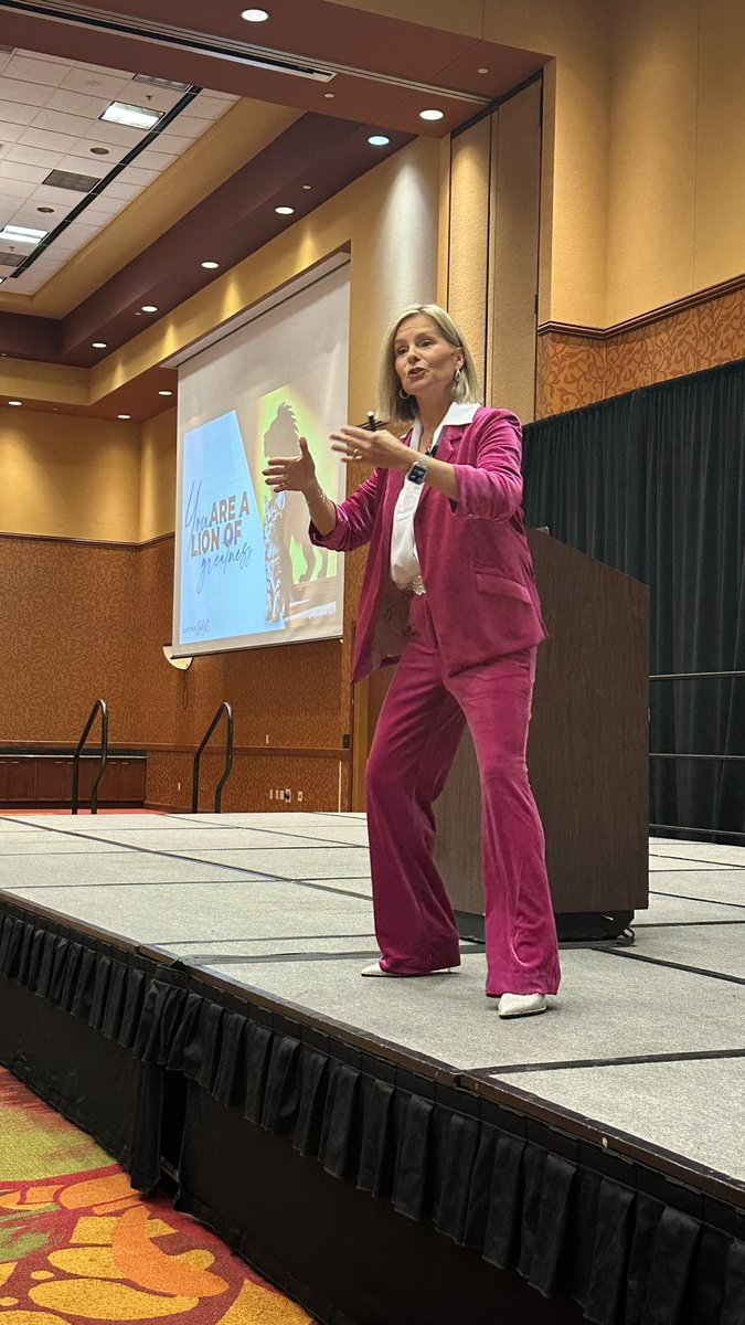 Phil Januszewski tweet media