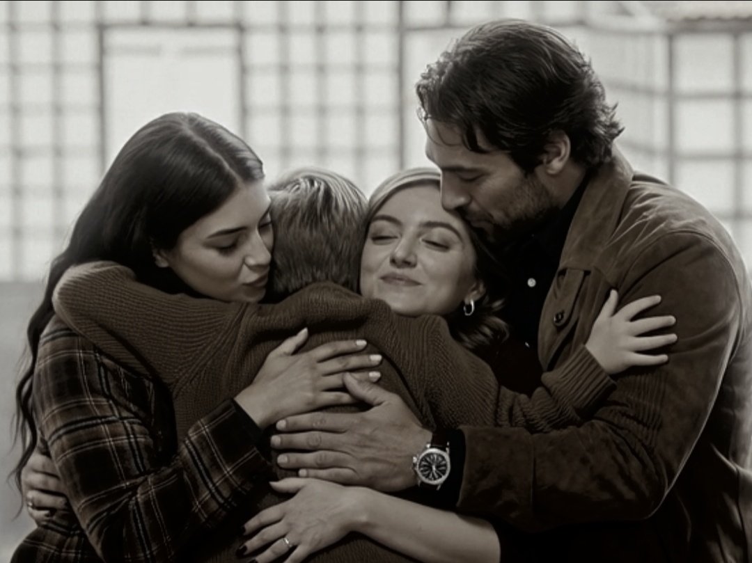 Koredelisi_93's tweet image. #EsDil den sonra bizim Koçari ailesine de ufak seriler yapmayı düşünüyorum. Çok güzeller. 😍✨ #TaşacakBuDeniz #EsDilEl