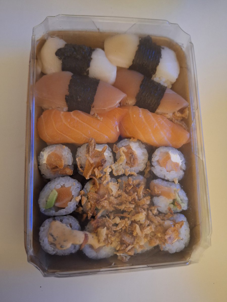 Sueño Efimero tweet media