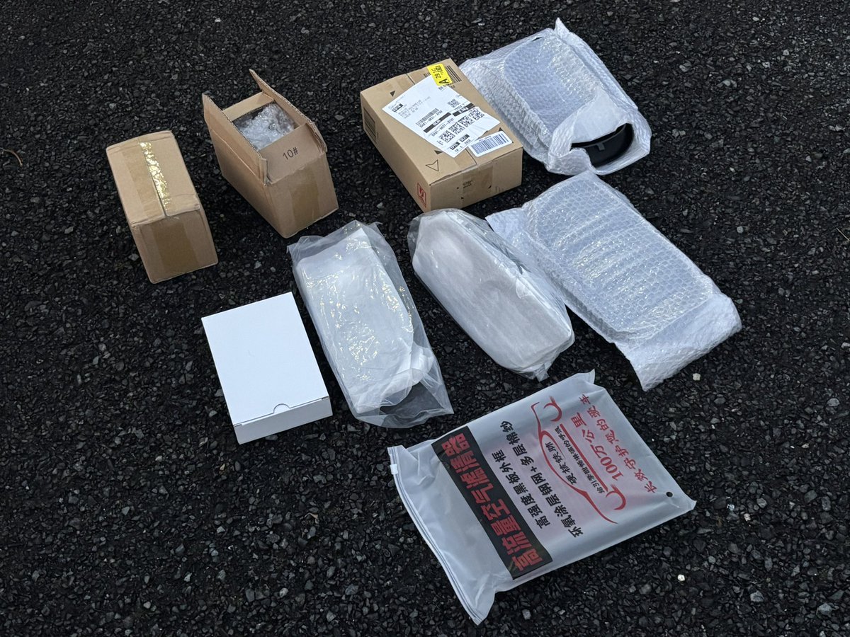 jun07103 tweet media