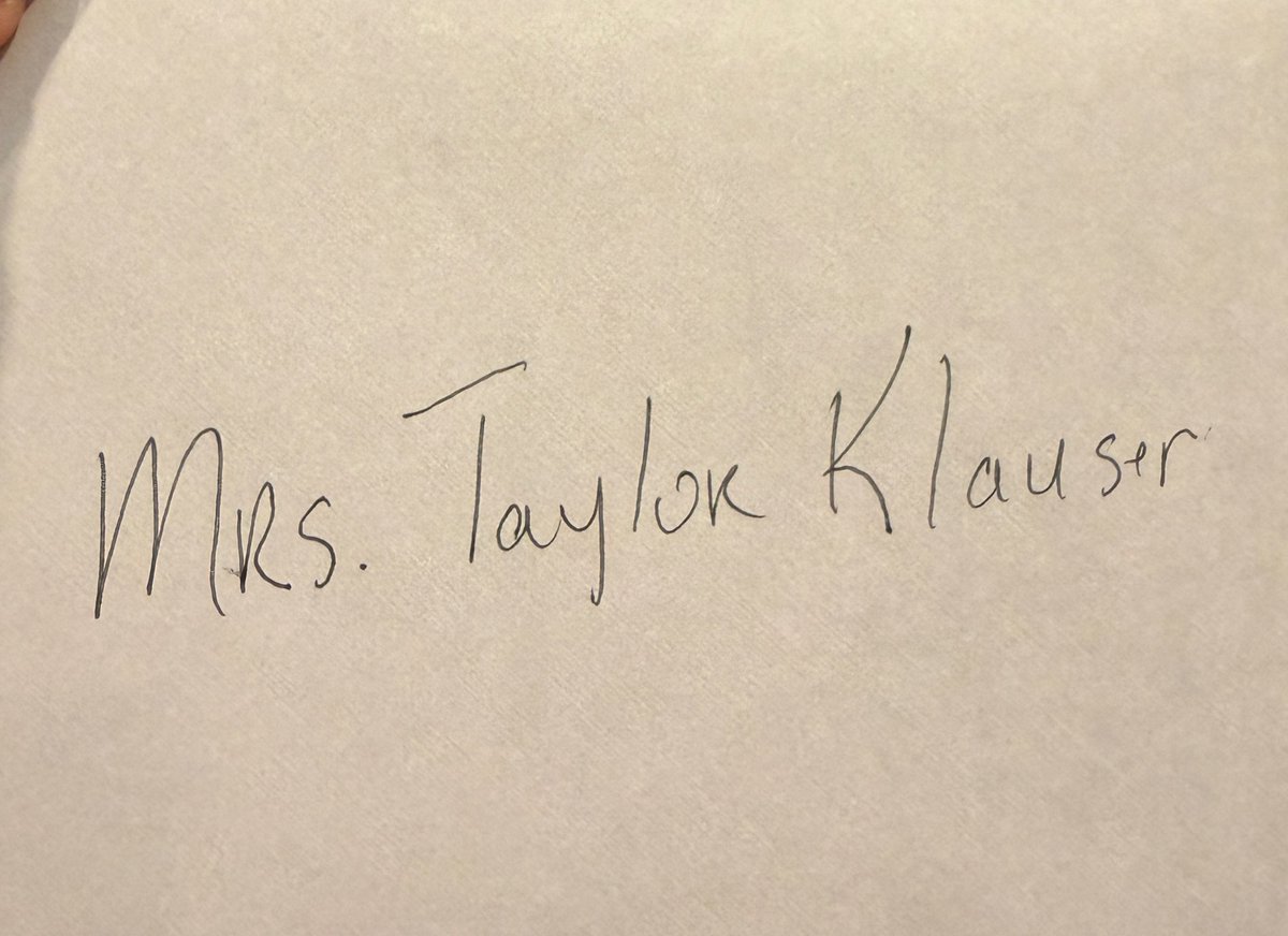 TaylorPlunk's tweet photo. HEY YALL I GOT LEGALLY MARRIED!!
I AM NOW MRS TAYLOR KLAUSER💍💕🥹✔️ https://t.co/8nSIqg2U4f