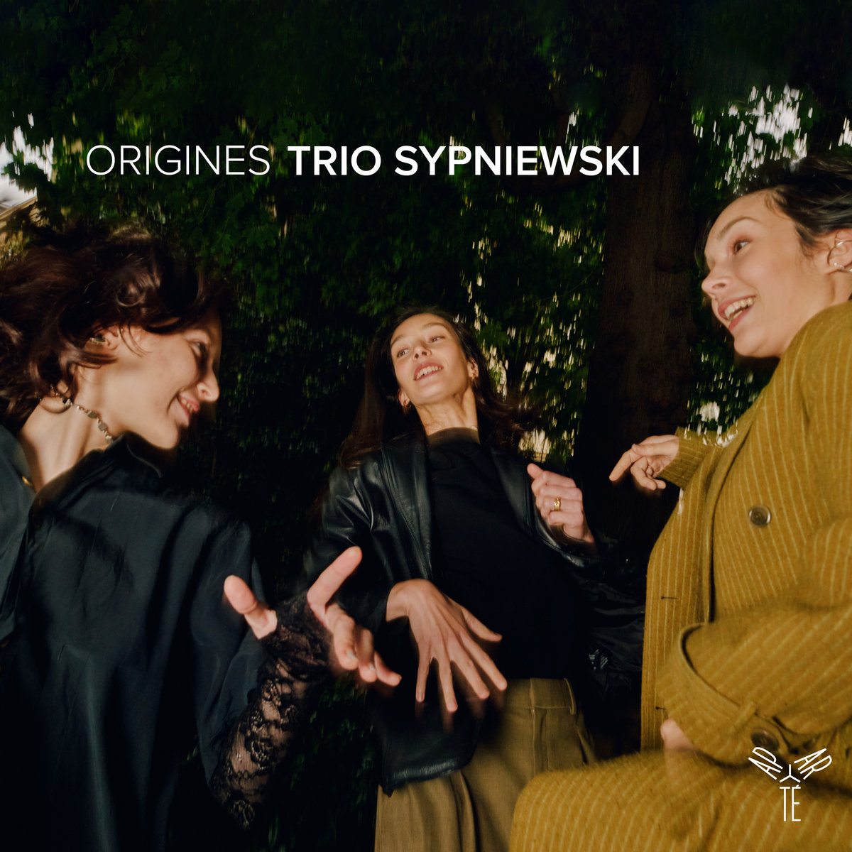 The_Ent_Factor's tweet photo. Trio Sypniewski album ORIGINES has been released by Aparté
https://t.co/BbbZSuo5ut
#music #newmusic #classical #classicalmusic #origines #TrioSypniewski @AparteMusic https://t.co/UPQw5ksBKt