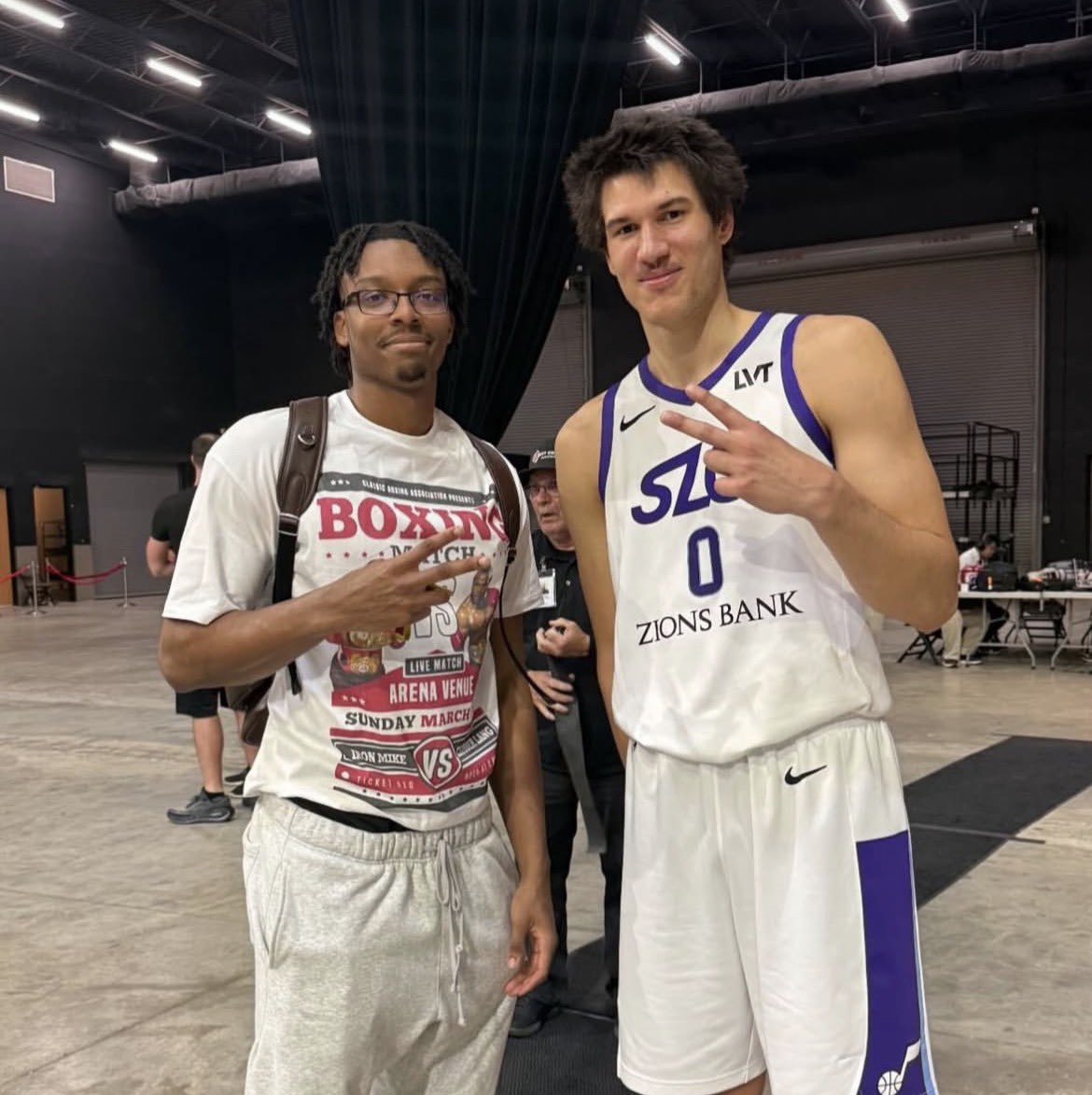 Bulldog Basketball 🐶🏀 tweet media