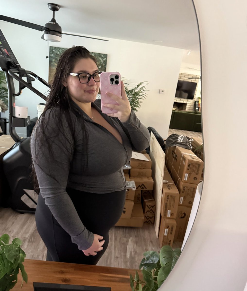 Fit Sid 💗 tweet media