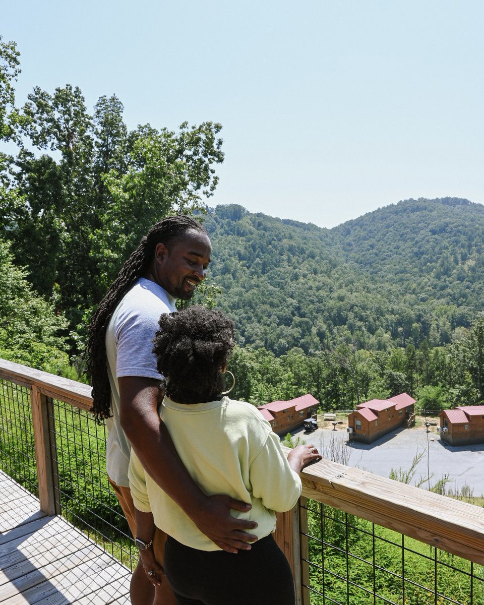 Visit NC Small Towns tweet media