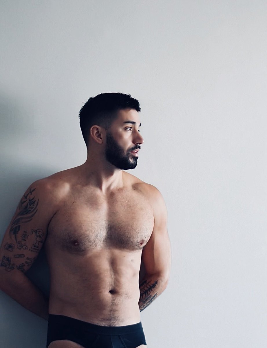 Yuri Oliver tweet media