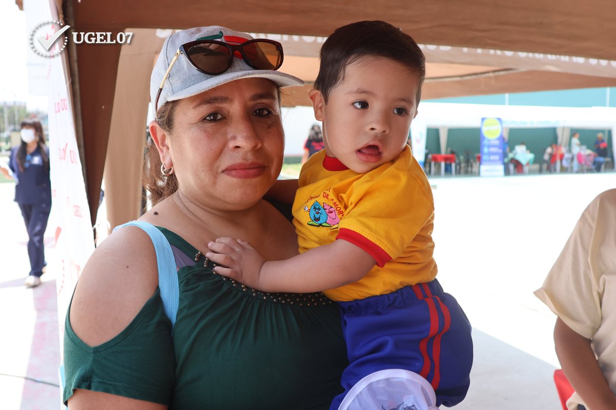 #NotaDePrensa 
📸 En el marco del Buen Inicio del Año Escolar 2026, se realizó la Feria Educativa Informativa en Chorrillos, con participación de II.EE., CETPRO y PRITE, brindando orientación y servicios a la comunidad. 

#UGEL07 #Chorrillos #NDP