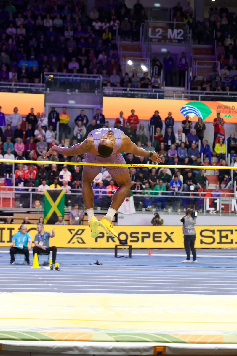 FloTrack tweet media