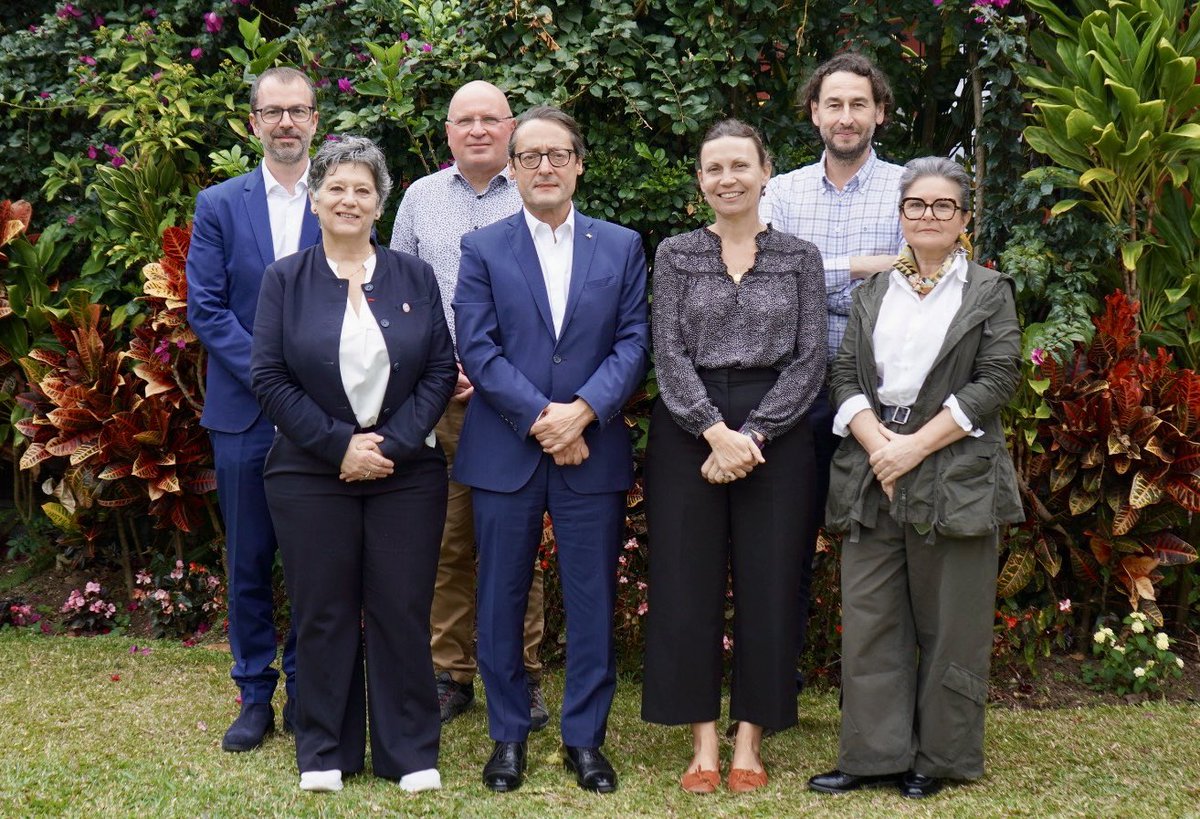 izzo_d's tweet image. Lancement du Groupe des Ambassadeurs Francophones #GAF au Costa Rica 🇨🇷 avec mes collègues du Canada 🇨🇦, du Luxembourg 🇱🇺 et de Suisse 🇨🇭 Ensemble nous lancerons de nouvelles initiatives pour développer l’enseignement du #français et offrir des opportunités à la jeunesse 🙏🏻