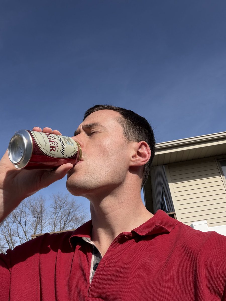 Morgan Riley🌲 tweet media