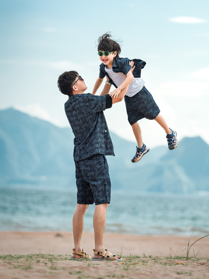 John White tweet media