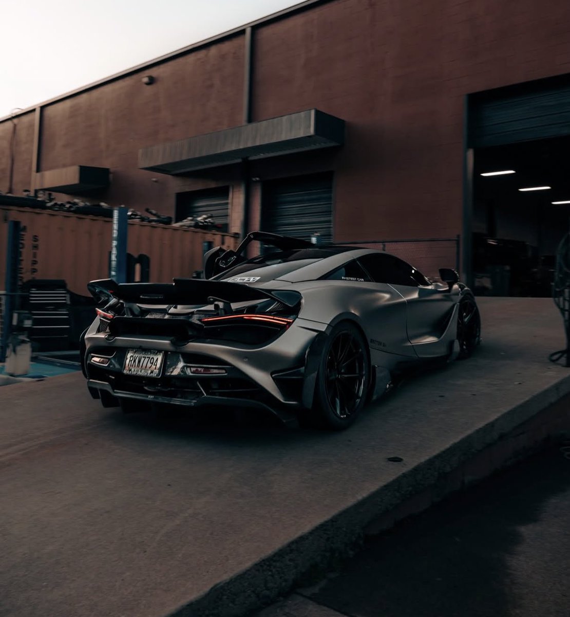 LuxuryCars365's tweet photo. McLaren 720S ♠️ https://t.co/XDA6PfSUVo