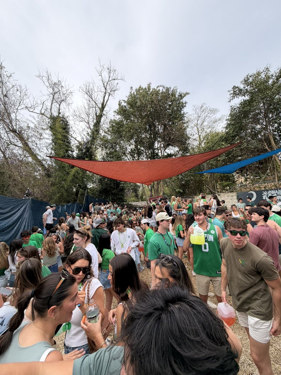 Charles “Winning” Sheen tweet media