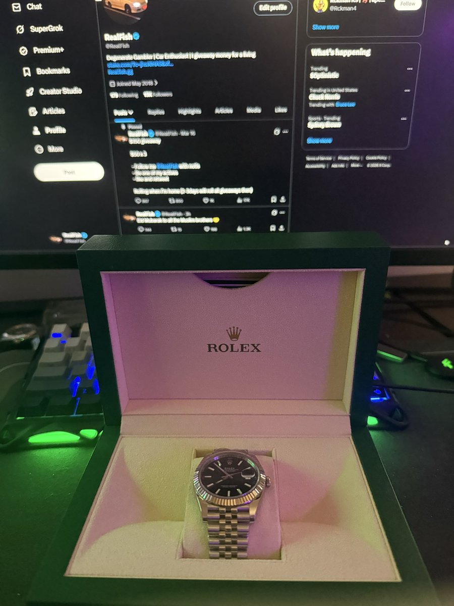 RealFish tweet media