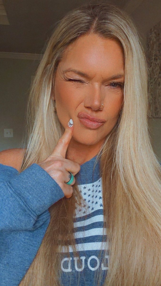 Tiffany Savage 🇺🇸 tweet media