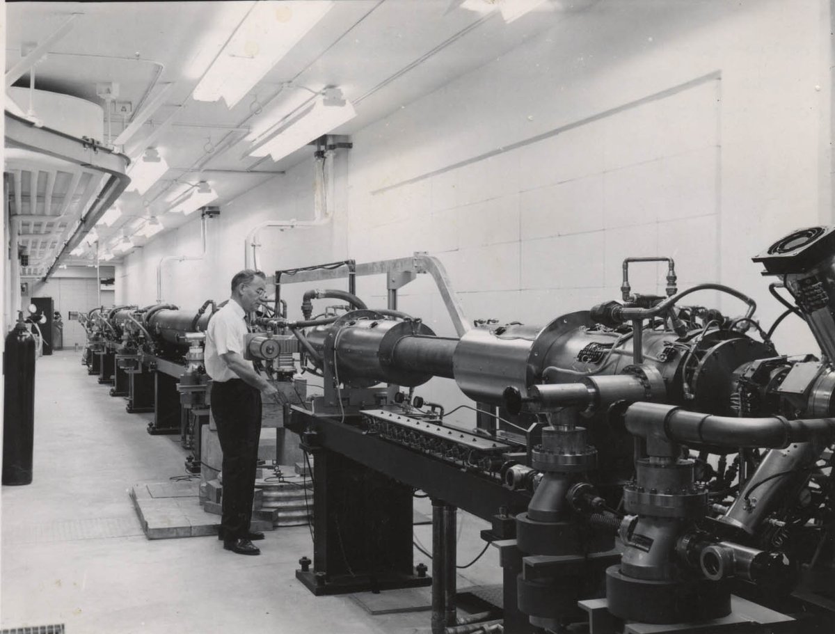 CanadianLightSource tweet media