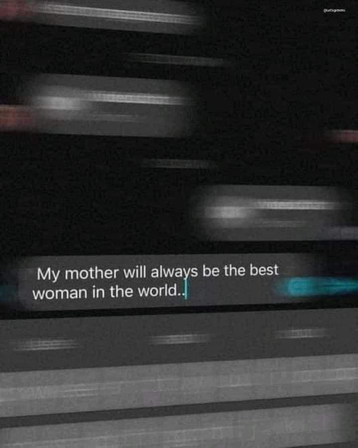 quotetoponder's tweet photo. If you mom still alive drop a❤️🥹🔁 https://t.co/QVn0VOuFvN