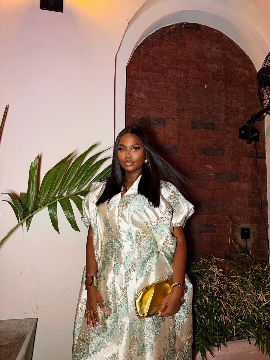 Two tatti🌹 tweet media