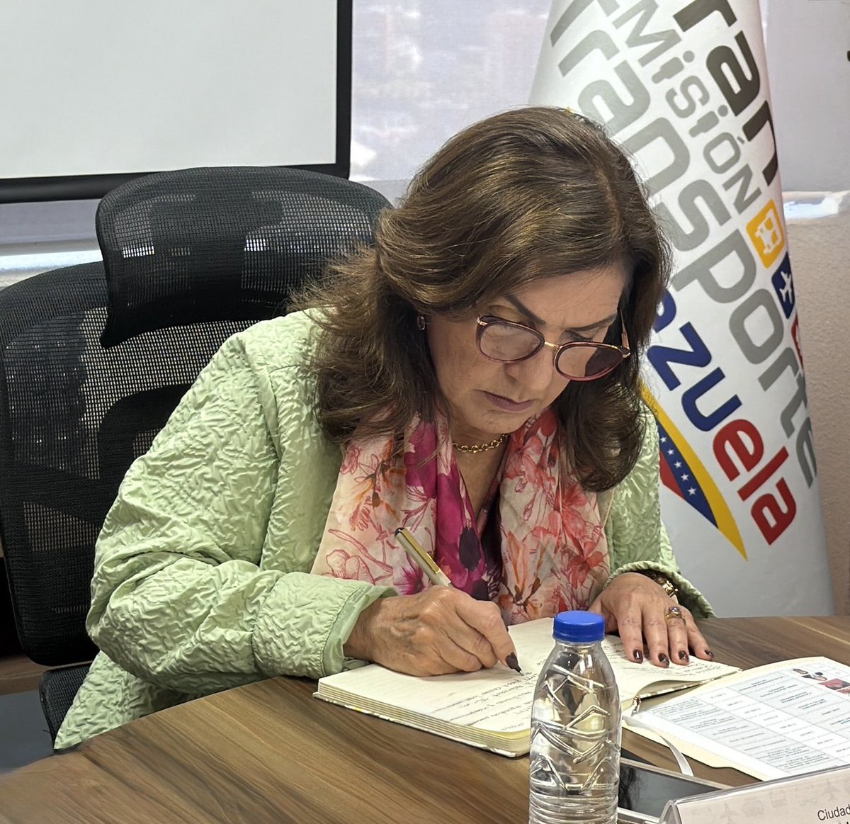 Ministerio del Poder Popular para el Transporte tweet media