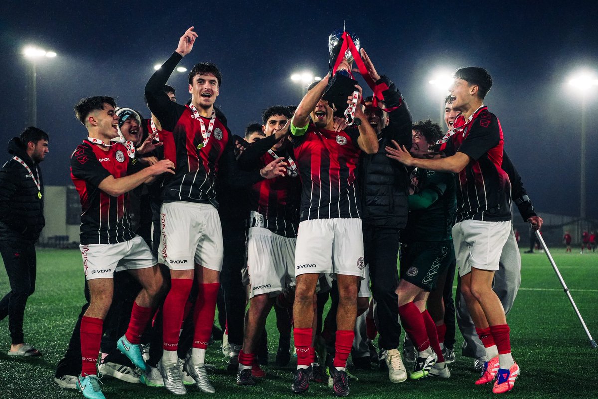 Lincoln Academy tweet media