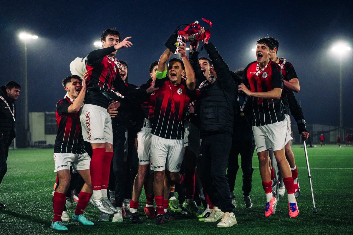 Lincoln Academy tweet media