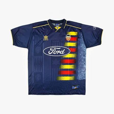 Jordi_gosalvez's tweet photo. Estoy hubiera entendido por retro, pero para gustos… colores https://t.co/o0VCsuSzru