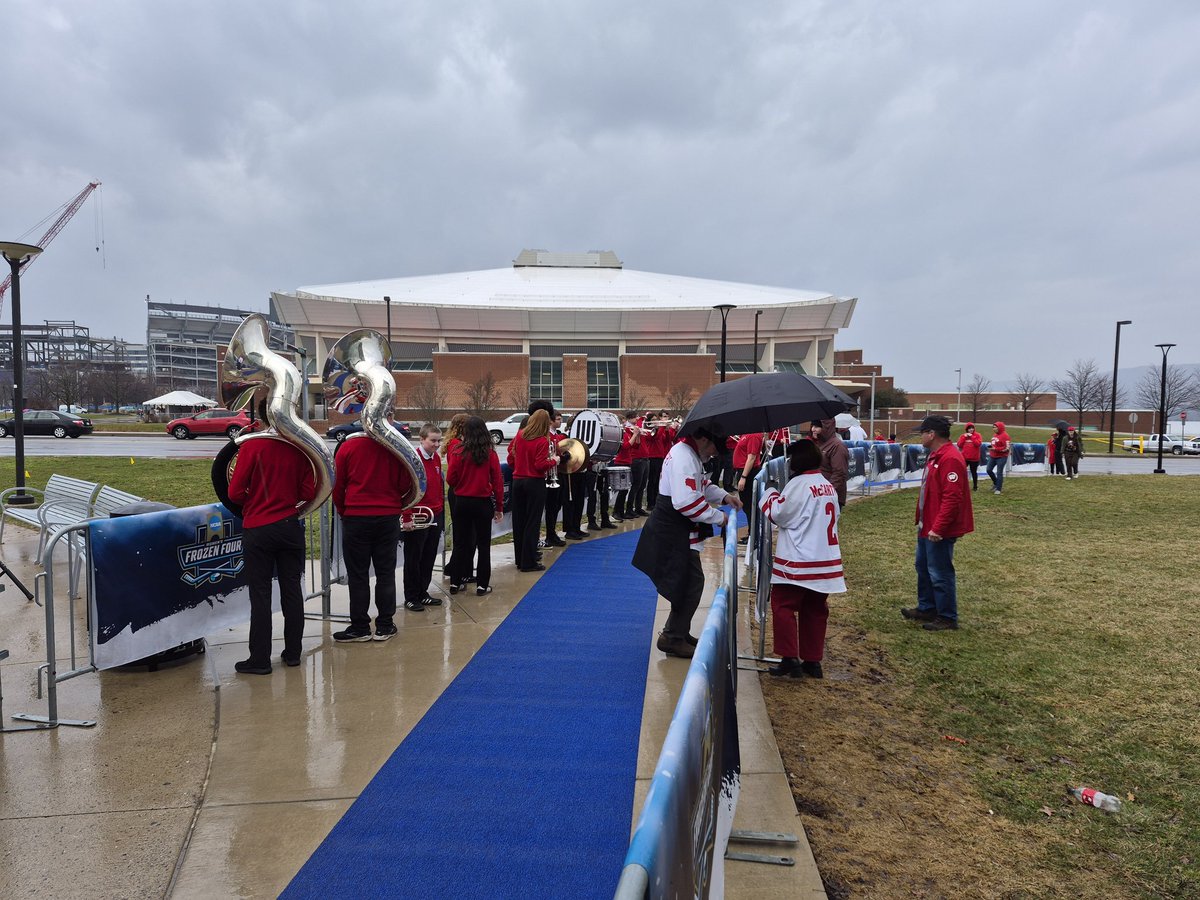 Todd Milewski tweet media