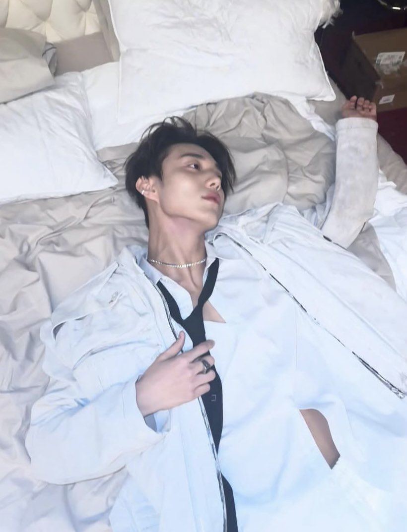 abi 💥 tweet media